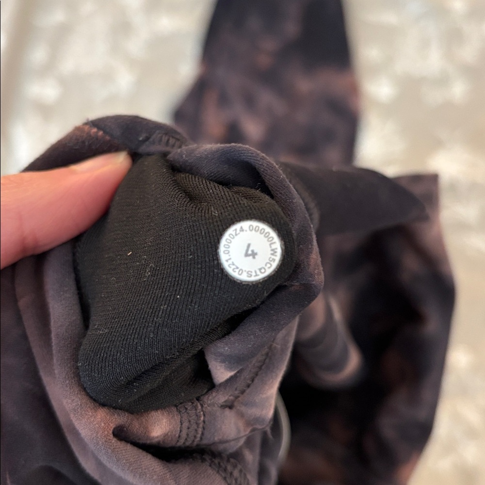 Lululemon Tie-Dye Align Leggings - Picture 3 of 3